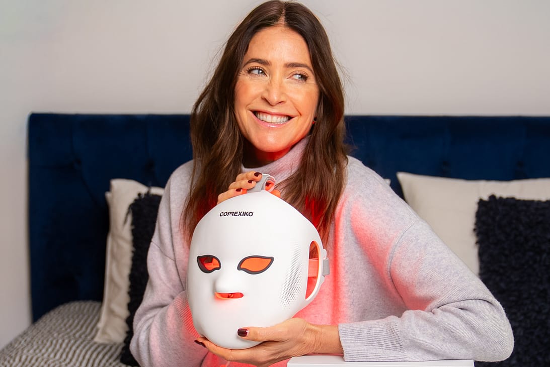 Lisa Snowden with Correxiko LED Light Therapy Mask