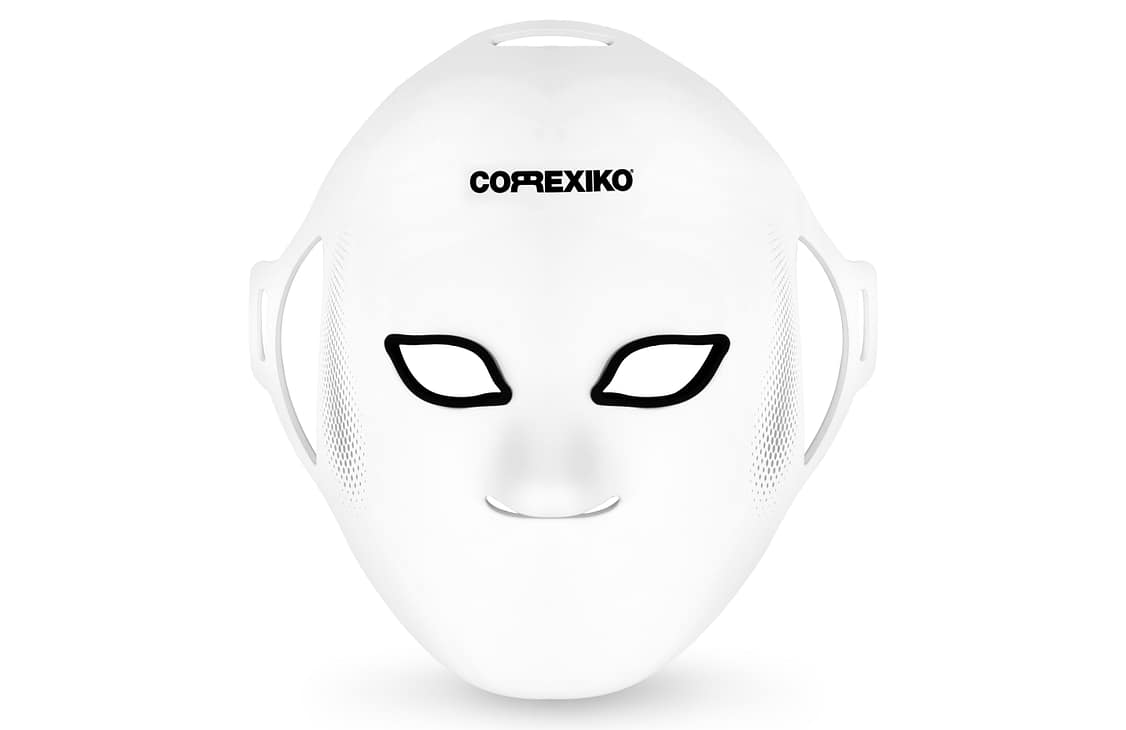 Rachel Ducker using Correxiko LED Light Therapy Mask at home